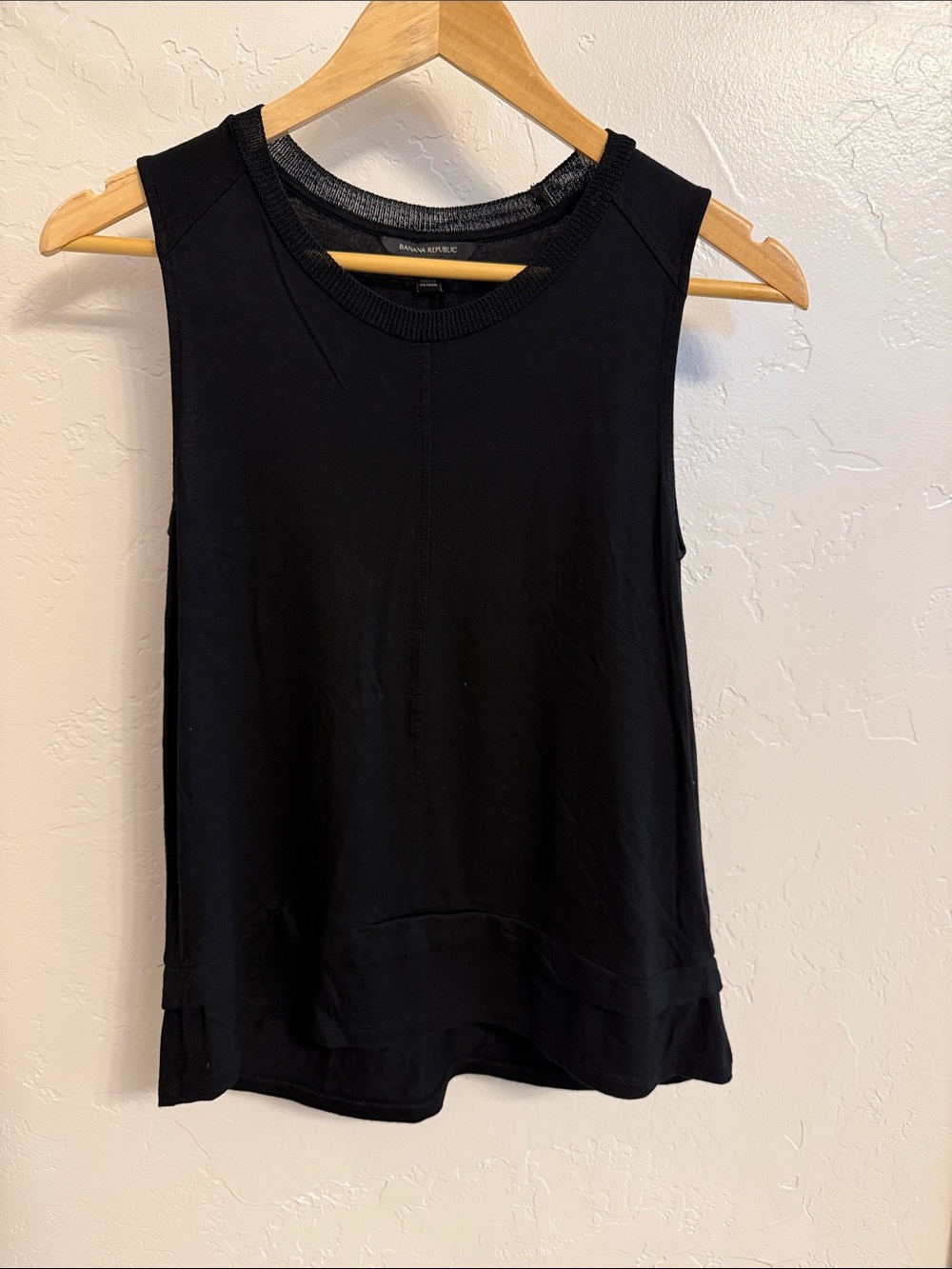 Banana Republic Black Ribbed Trim Sleeveless Tank